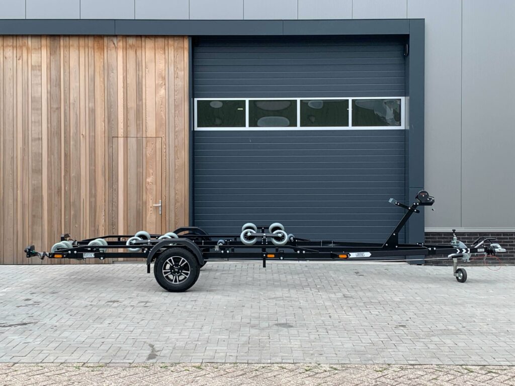 Lorries boot trailer 1.300 / 1.500 / 1.800 kg trailer