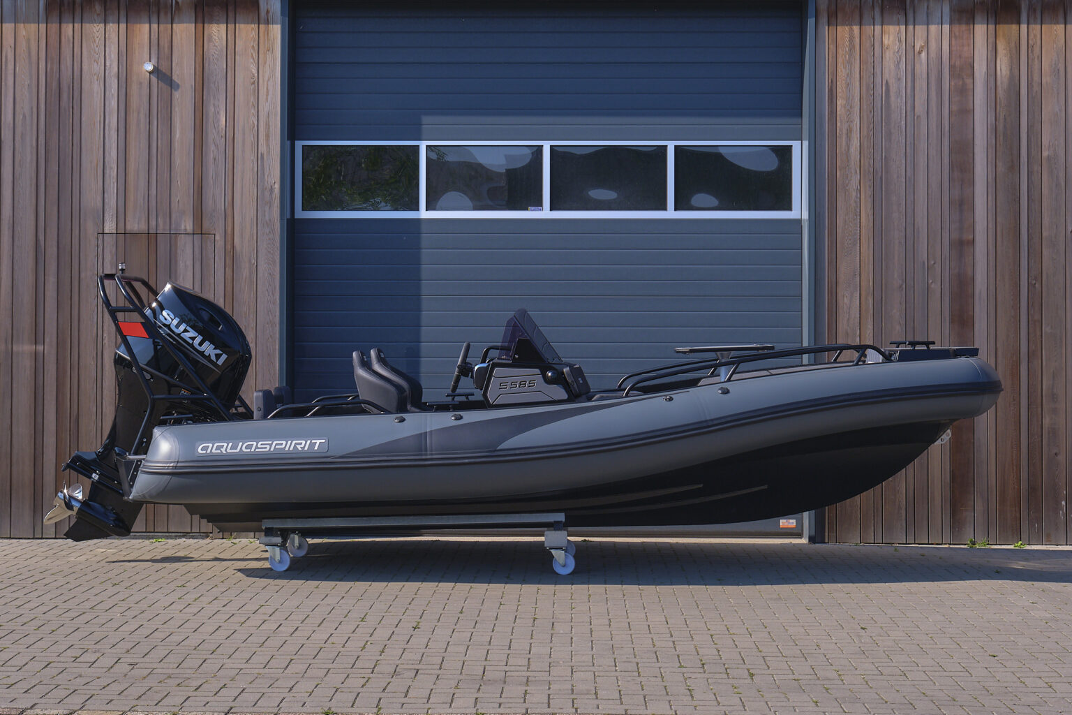 AQUASPIRIT S585DC aluminium rib rubberboot te koop bij BOWT Watersport in Burgum speedboot rib rubber boot kopen