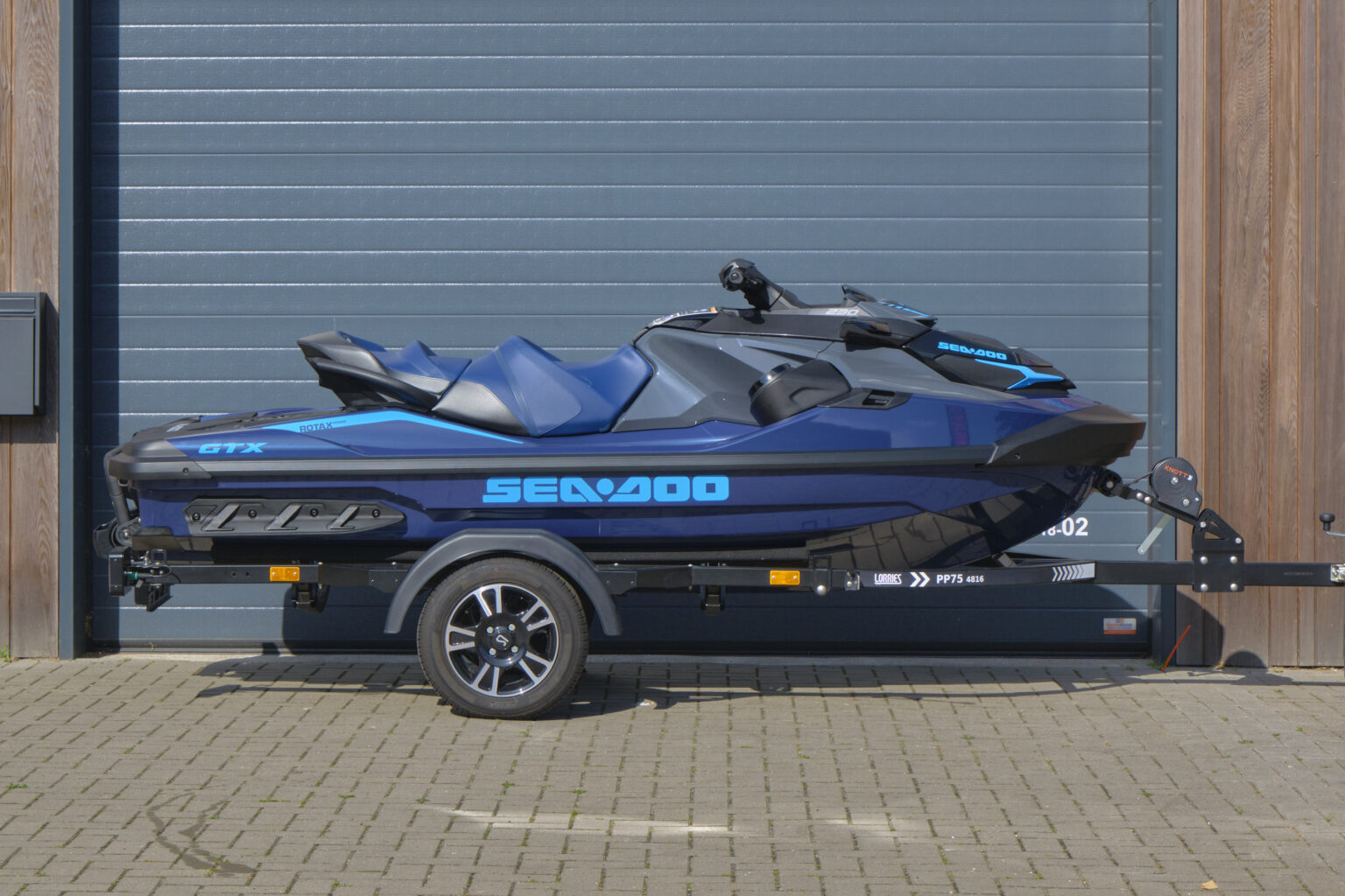 Sea-Doo GTX 230 iDF Tech Package (2025)