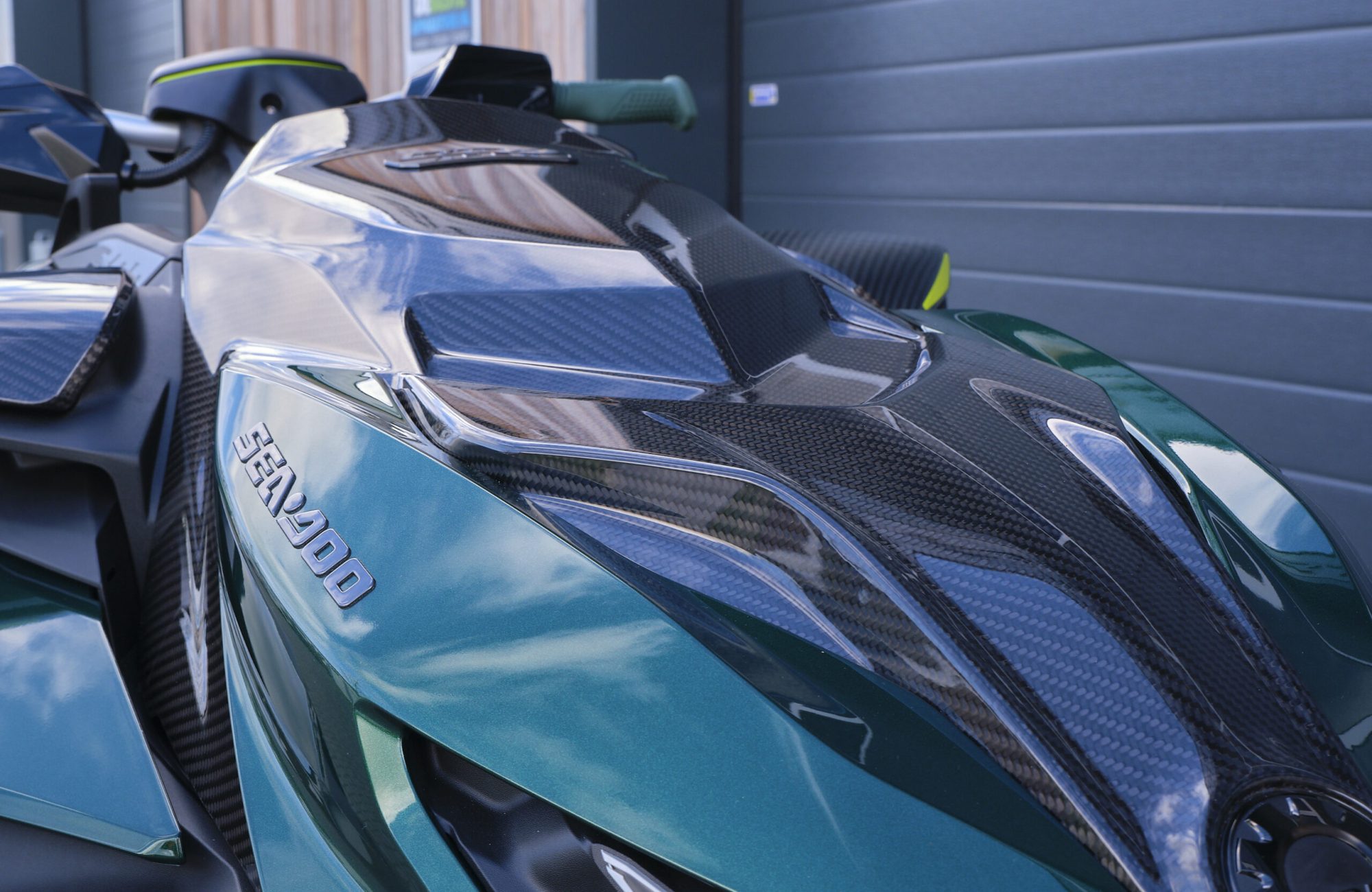 Sea-Doo RXP-X RS Apex 300 uit 2023 in Racing Green