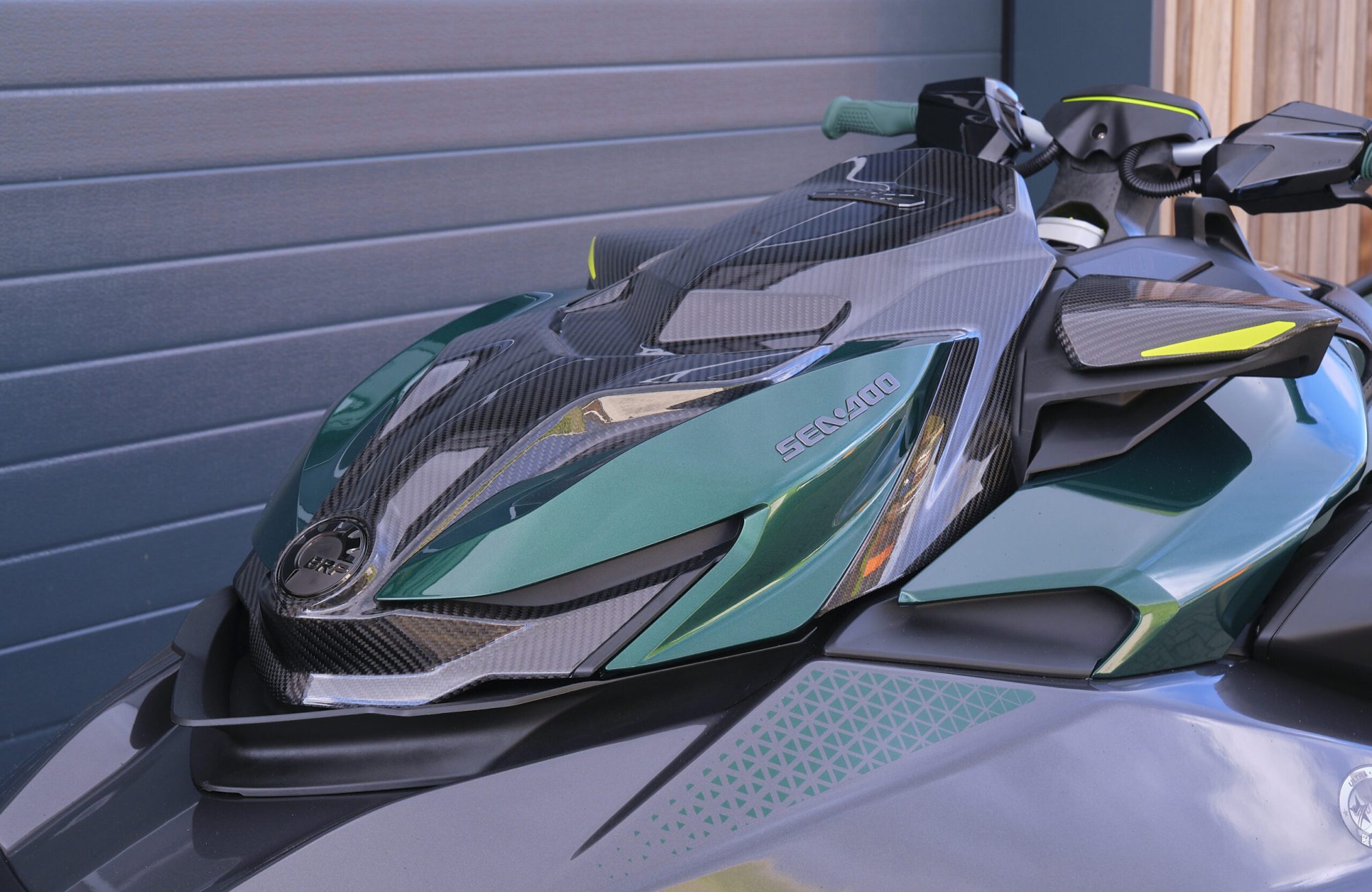 Sea-Doo RXP-X RS Apex 300 uit 2023 in Racing Green